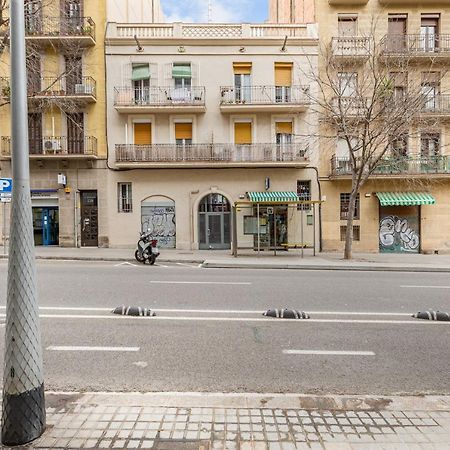 Stylish Studio Apartment In The Center Barcelona Exterior photo